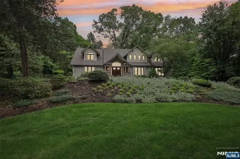469 Hartung Drive Wyckoff NJ 07481