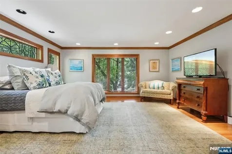 469 Hartung Drive Wyckoff NJ 07481