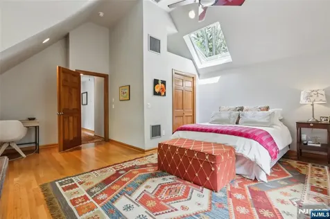 469 Hartung Drive Wyckoff NJ 07481