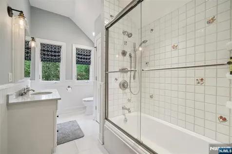 469 Hartung Drive Wyckoff NJ 07481