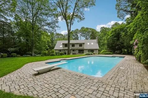 469 Hartung Drive Wyckoff NJ 07481