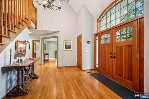 469 Hartung Drive Wyckoff NJ 07481
