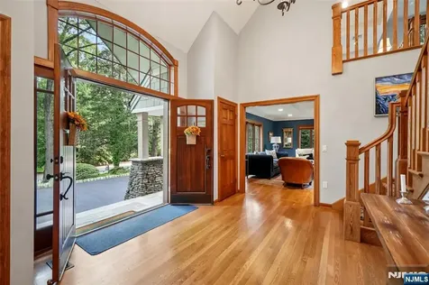 469 Hartung Drive Wyckoff NJ 07481