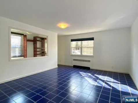 330 Westview Avenue Fort Lee NJ 07024