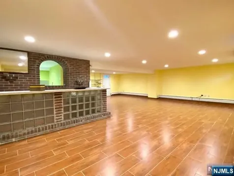 330 Westview Avenue Fort Lee NJ 07024