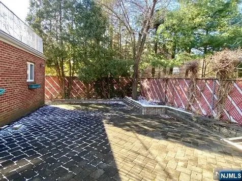 330 Westview Avenue Fort Lee NJ 07024