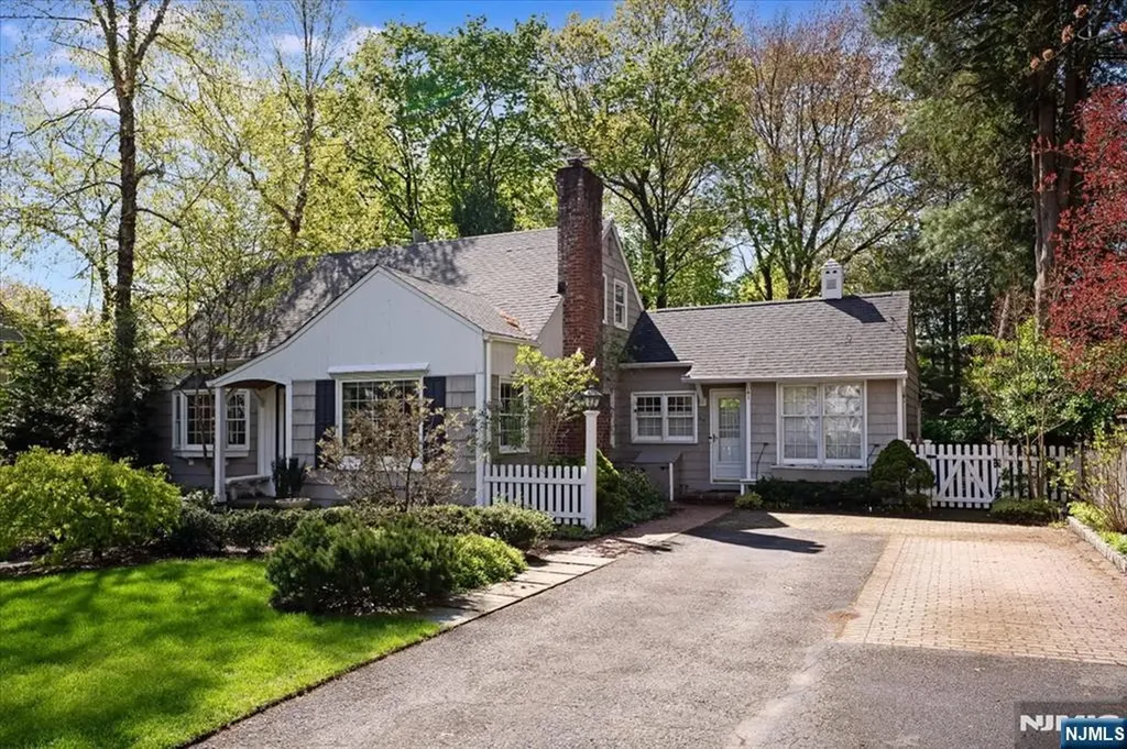 60 Oak Avenue Tenafly NJ 07670