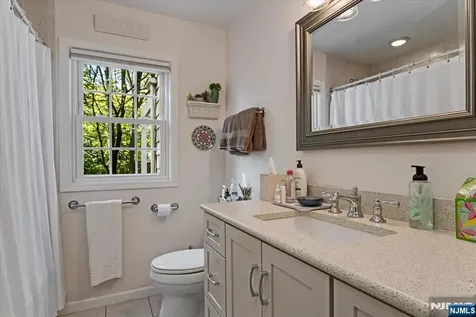 60 Oak Avenue Tenafly NJ 07670