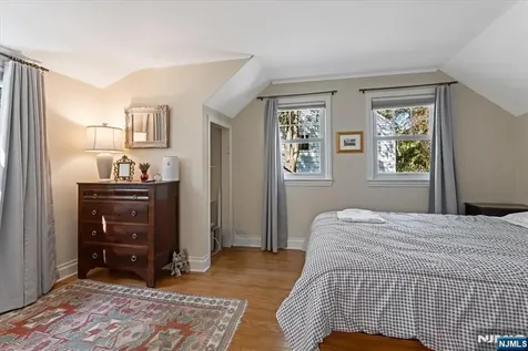 60 Oak Avenue Tenafly NJ 07670