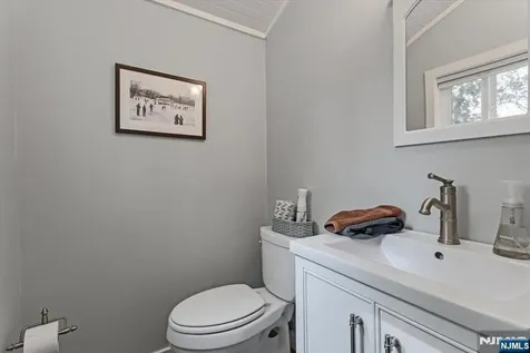 60 Oak Avenue Tenafly NJ 07670