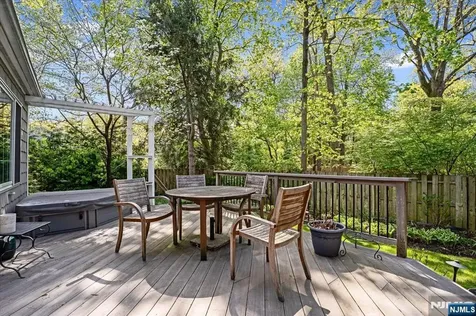 60 Oak Avenue Tenafly NJ 07670
