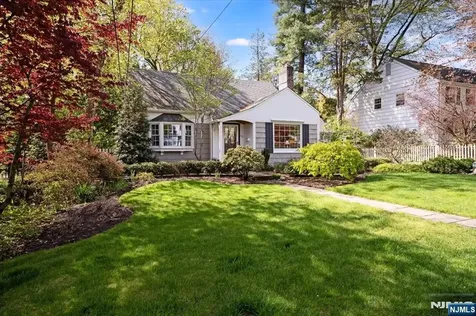 60 Oak Avenue Tenafly NJ 07670