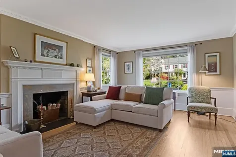 60 Oak Avenue Tenafly NJ 07670