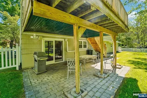 44 Brookwood Drive Mahwah NJ 07430