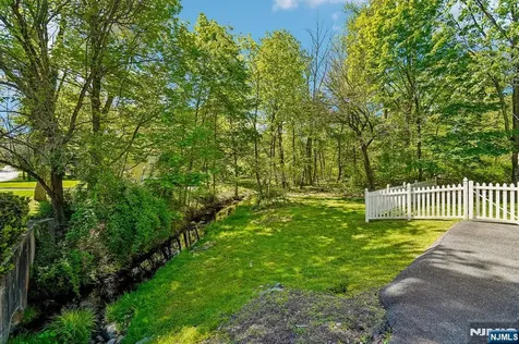 44 Brookwood Drive Mahwah NJ 07430