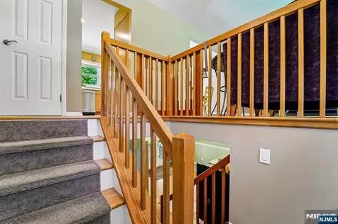 44 Brookwood Drive Mahwah NJ 07430