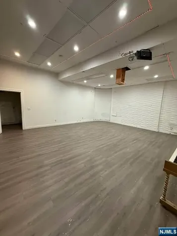 289 Stuyvesant Avenue Lyndhurst NJ 07071