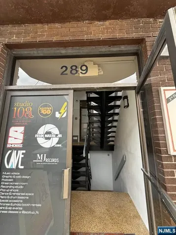289 Stuyvesant Avenue Lyndhurst NJ 07071