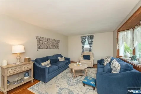 31 Stanley Court North Haledon NJ 07508
