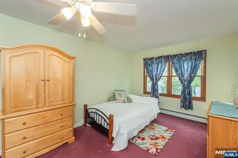 31 Stanley Court North Haledon NJ 07508