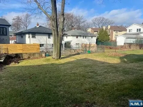 13 3rd Street Englewood Cliffs NJ 07632