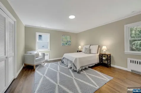 46 Chestnut Hill Place Glen Ridge NJ 07028