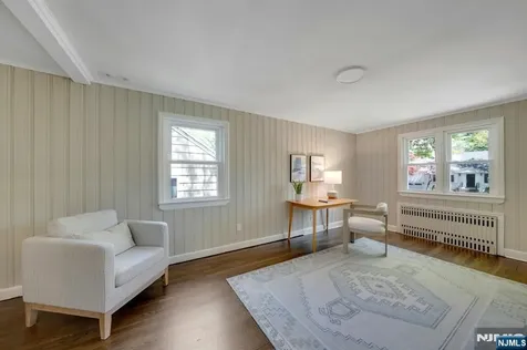 46 Chestnut Hill Place Glen Ridge NJ 07028