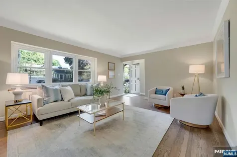 46 Chestnut Hill Place Glen Ridge NJ 07028