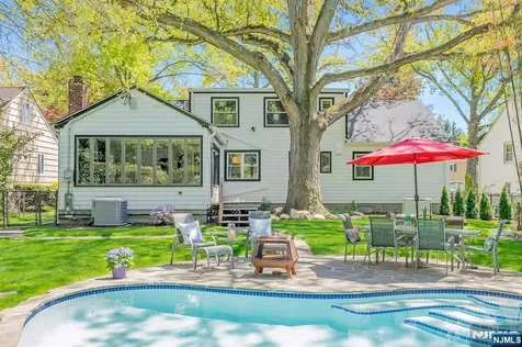 46 Chestnut Hill Place Glen Ridge NJ 07028