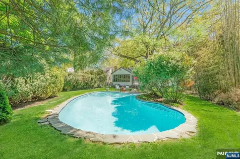 46 Chestnut Hill Place Glen Ridge NJ 07028