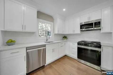 46 Chestnut Hill Place Glen Ridge NJ 07028