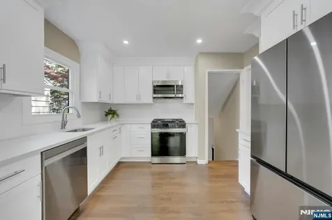 46 Chestnut Hill Place Glen Ridge NJ 07028