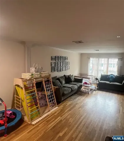 414 Lafayette Avenue Cliffside Park NJ 07010