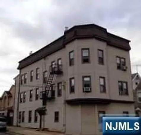 128 Plauderville Avenue Garfield NJ 07026