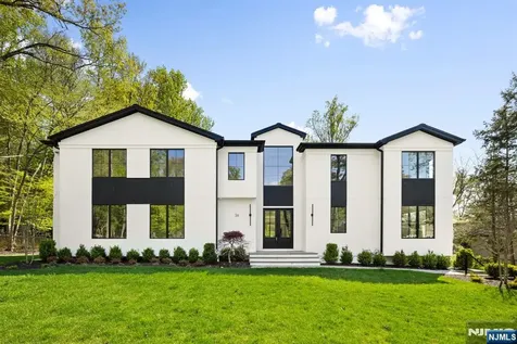 36 Hampshire Hill Road Upper Saddle River NJ 07458