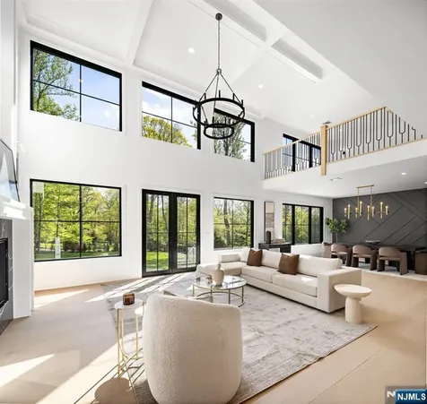 36 Hampshire Hill Road Upper Saddle River NJ 07458
