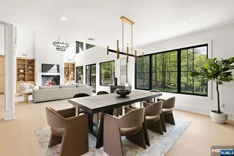 36 Hampshire Hill Road Upper Saddle River NJ 07458
