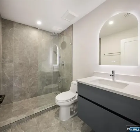 36 Hampshire Hill Road Upper Saddle River NJ 07458