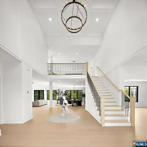 36 Hampshire Hill Road Upper Saddle River NJ 07458