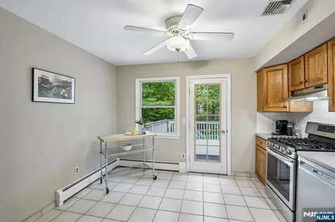 32 Addison Place Ramsey NJ 07446
