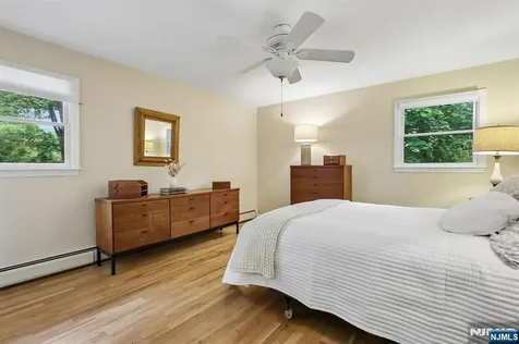 32 Addison Place Ramsey NJ 07446