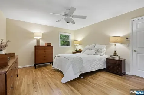 32 Addison Place Ramsey NJ 07446