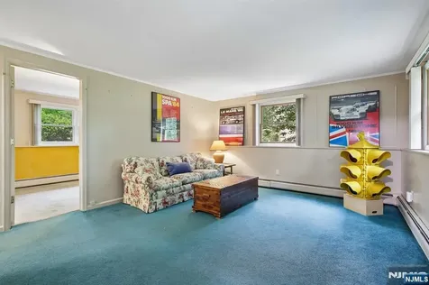32 Addison Place Ramsey NJ 07446