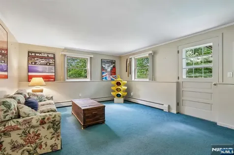 32 Addison Place Ramsey NJ 07446