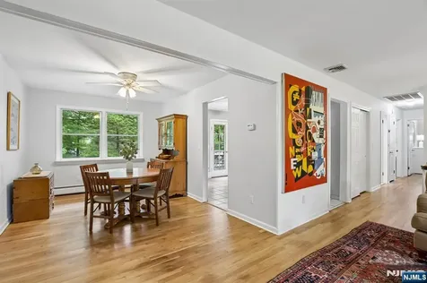 32 Addison Place Ramsey NJ 07446