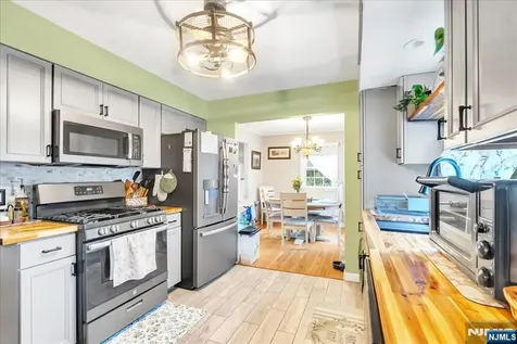 1 Sanders Court West Milford NJ 07480