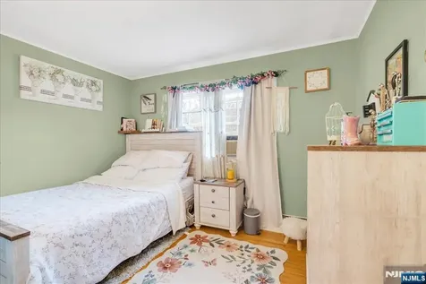 1 Sanders Court West Milford NJ 07480