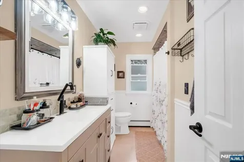 1 Sanders Court West Milford NJ 07480