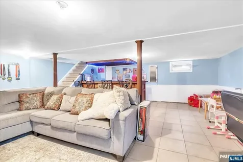 1 Sanders Court West Milford NJ 07480
