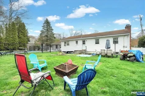 1 Sanders Court West Milford NJ 07480